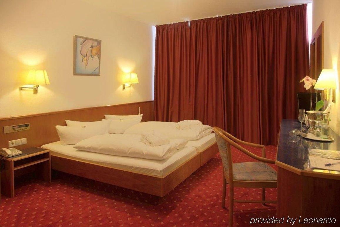 Hotel Astoria لبسيا الغرفة الصورة