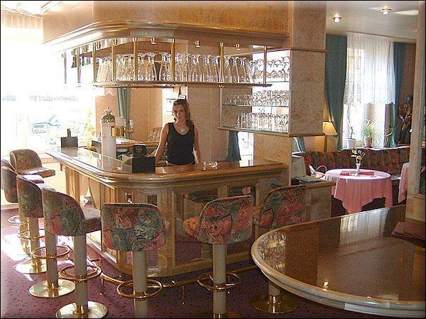 Hotel Astoria لبسيا المطعم الصورة