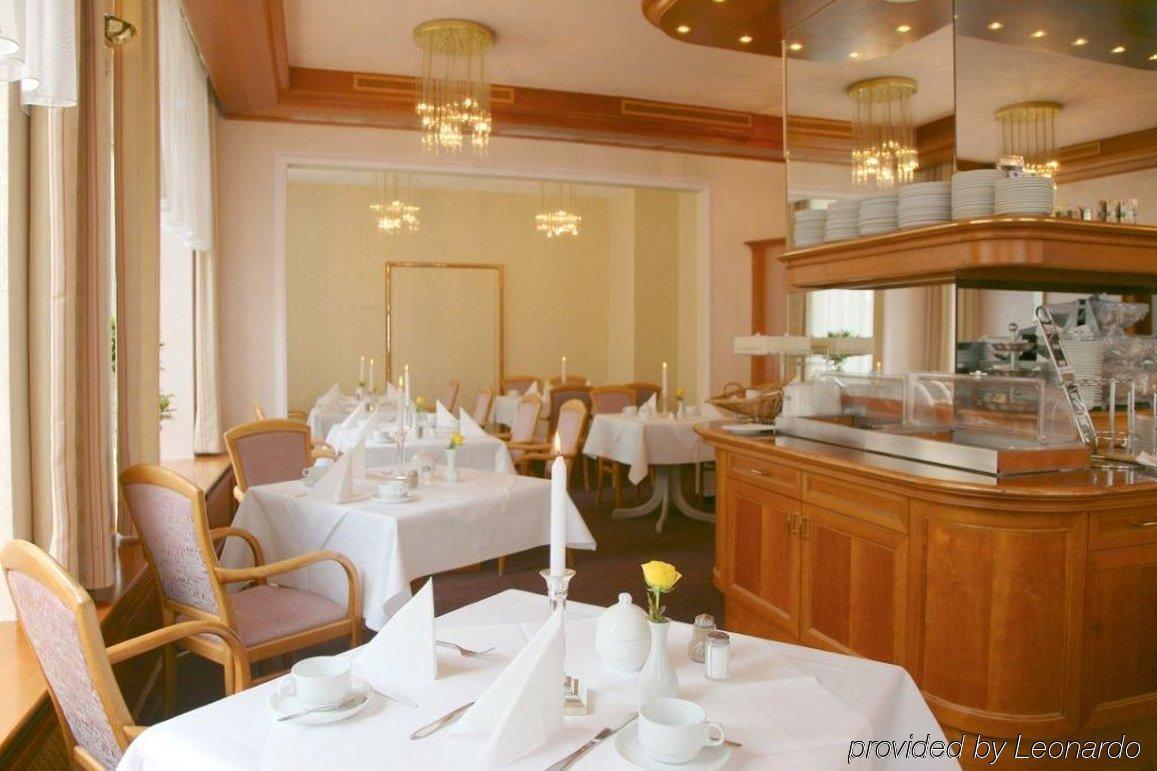 Hotel Astoria لبسيا المطعم الصورة
