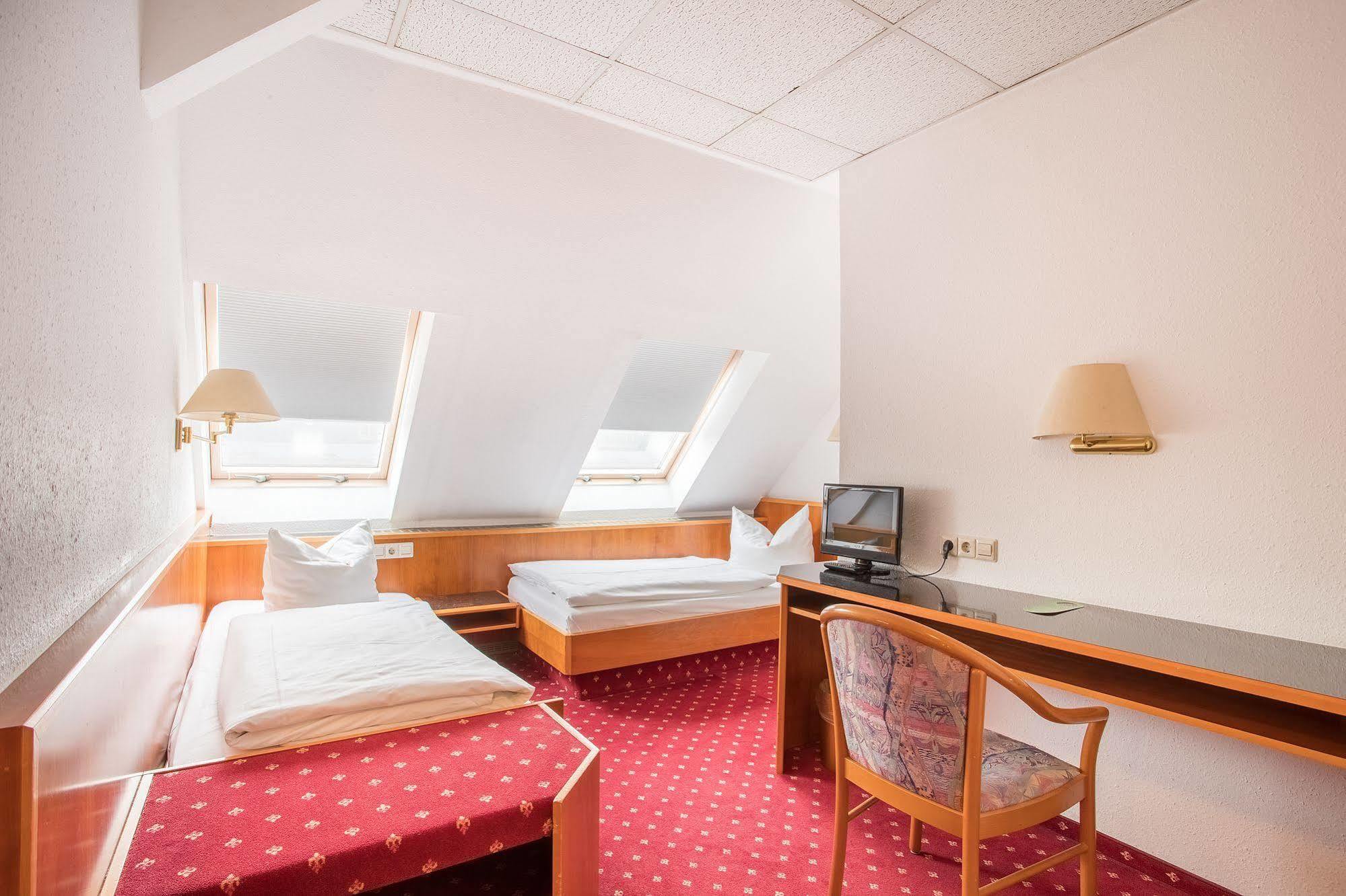 Hotel Astoria لبسيا المظهر الخارجي الصورة