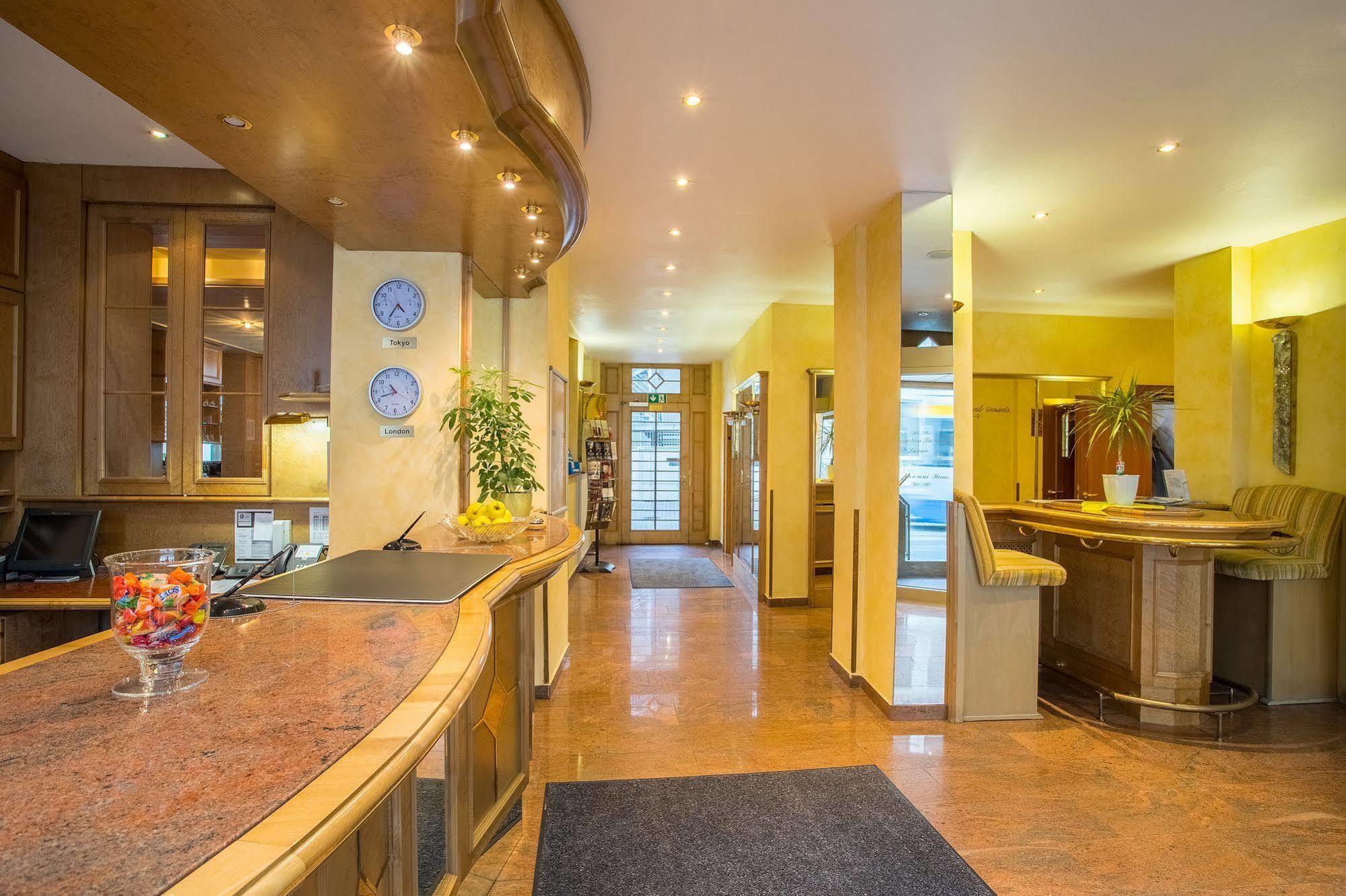 Hotel Astoria لبسيا المظهر الخارجي الصورة
