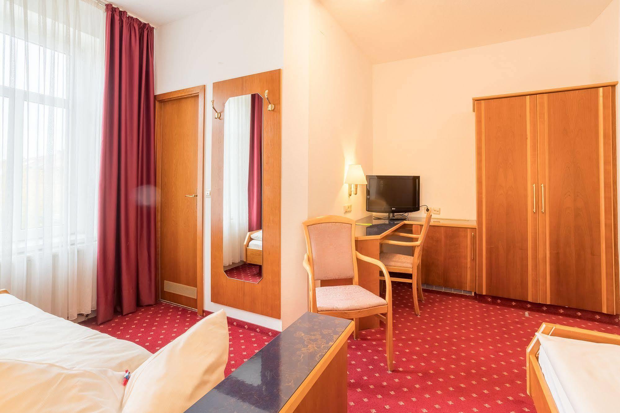 Hotel Astoria لبسيا المظهر الخارجي الصورة