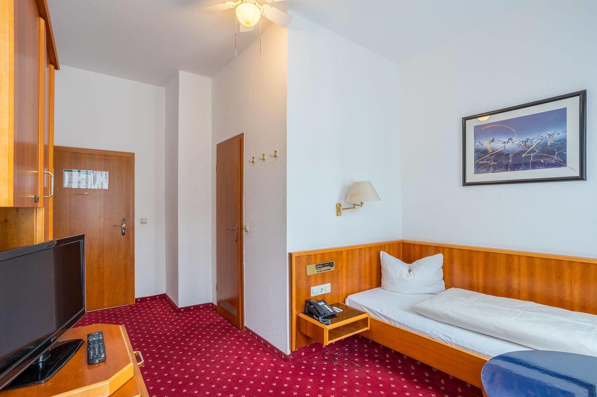 Hotel Astoria لبسيا المظهر الخارجي الصورة